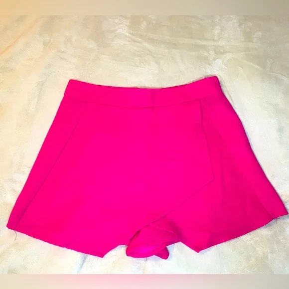 Gently Used Necessary Clothing Hot Pink Envelope Skort! Size Small. - Picture 2 of 6